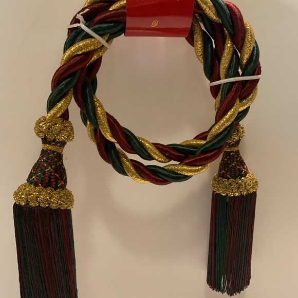 NWT DECORATIVE HOLIDAY ROPE GARLAND. - Picture 7 of 9